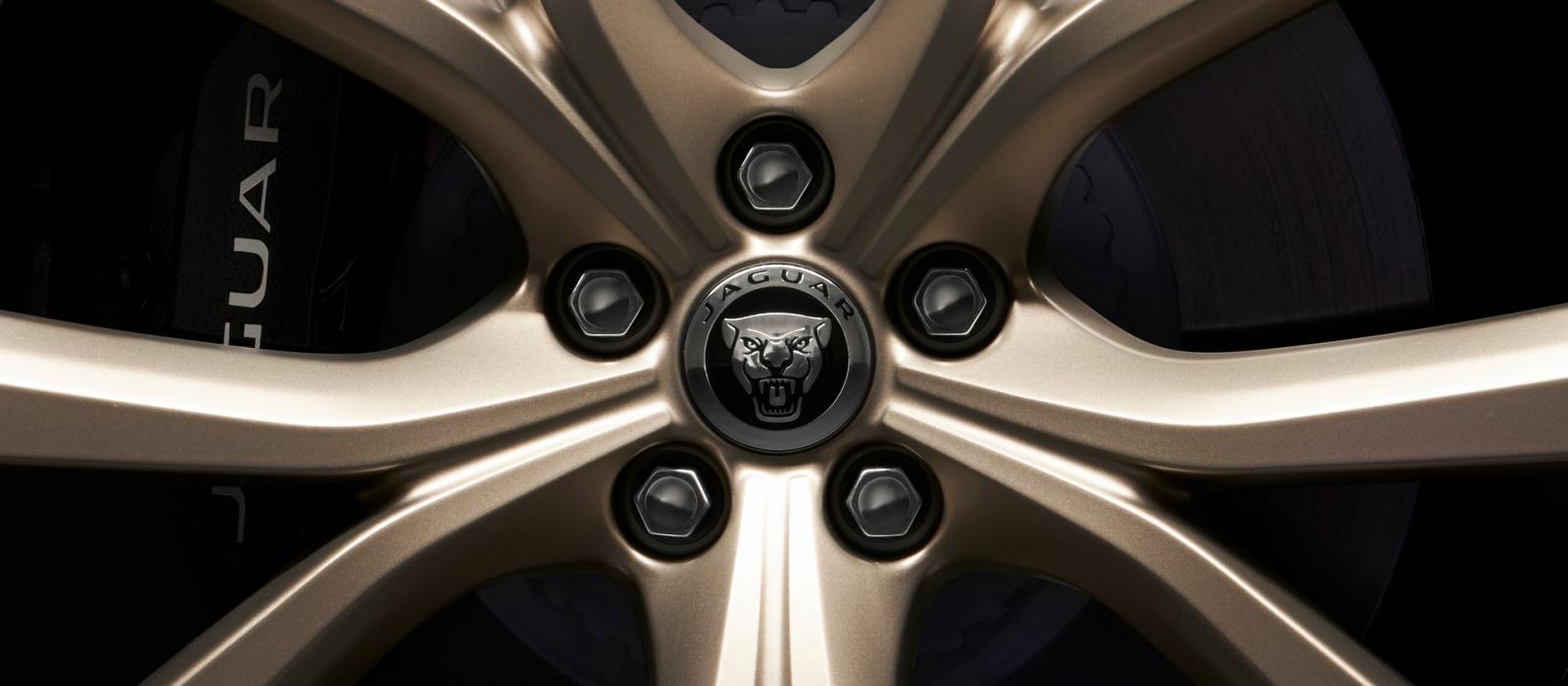 Η Jaguar τιμά τη νίκη της στο Le Mans με μια νέα έκδοση για την F-Pace