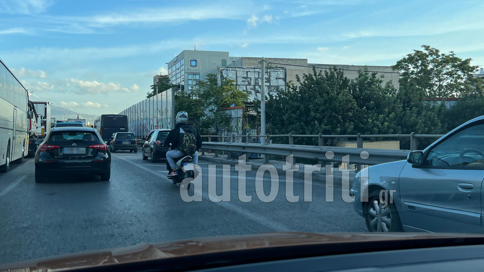 ΛΕΑ: «Πάρτι» παραβάσεων λίγο πριν το μπλόκο της Τροχαίας