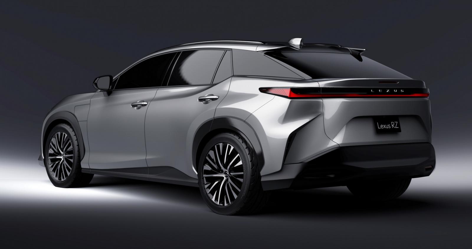 Η Lexus προσέφερε μία καλύτερη ματιά στο RZ 450e