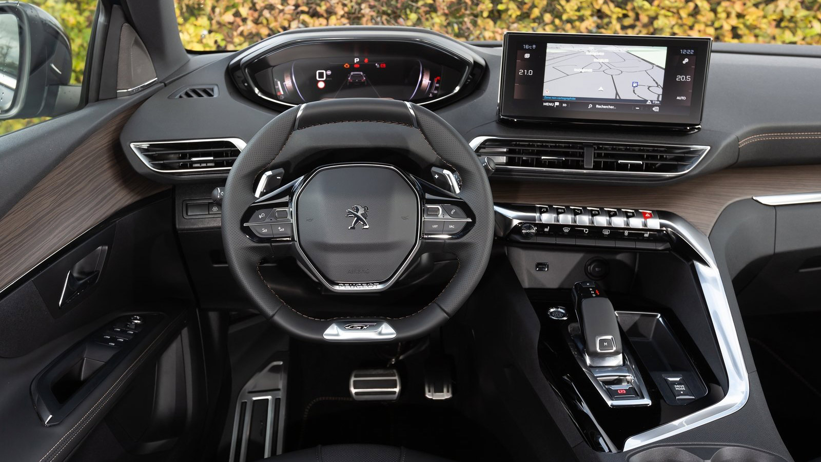 Η εξέλιξη του i-Cockpit της Peugeot: Από αναλογικά όργανα σε 3D οθόνες