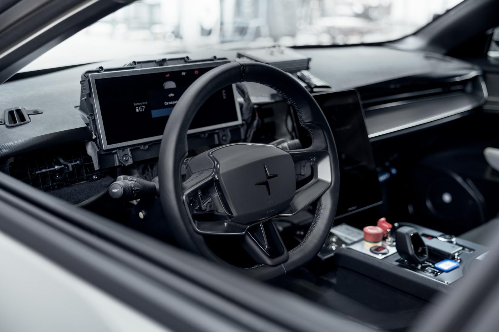 Το Polestar 5 εμφανίστηκε και υπόσχεται 884 ηλεκτρικούς ίππους 