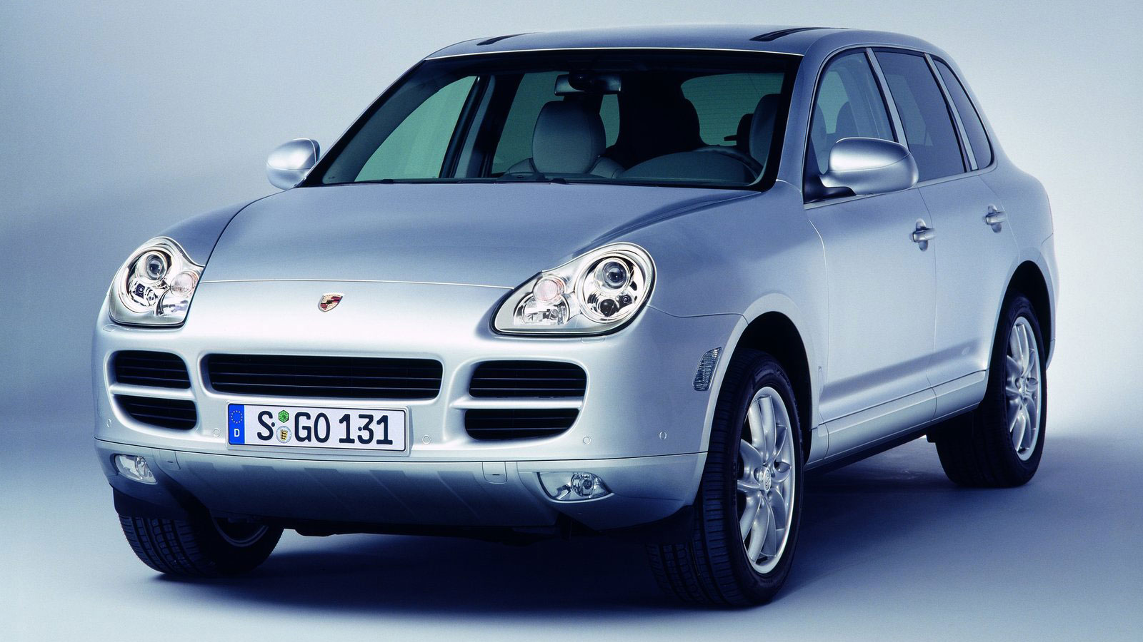Μια Porsche Cayenne του 2005 είναι το μοντέλο με την υψηλότερη αρχική τιμή στη δημοπρασία, ξεκινώντας από τις 12.000 ευρώ.