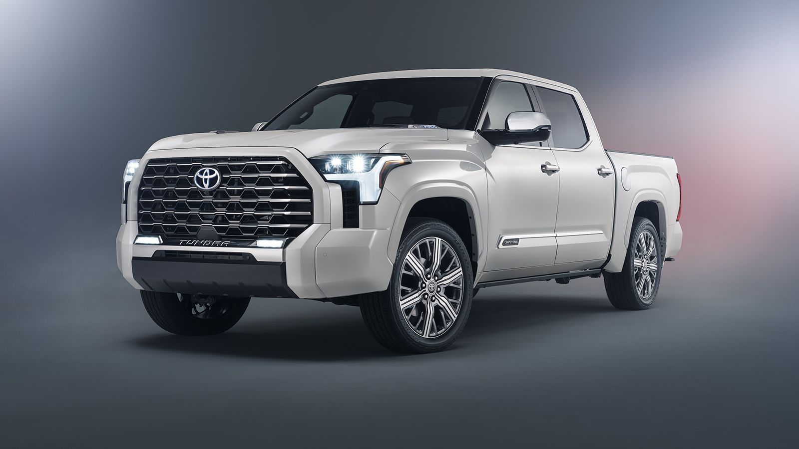 Tundra Capstone: Το πιο πολυτελές Pick-Up της Toyota (+vid)