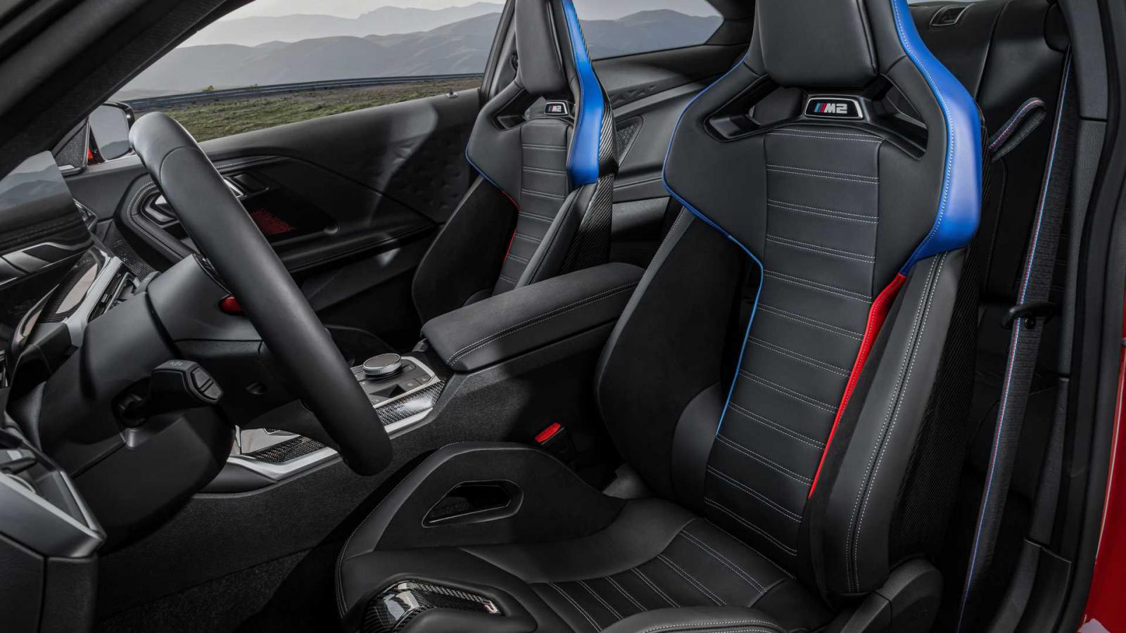 Με 460 ίππους έφτασε η νέα BMW M2