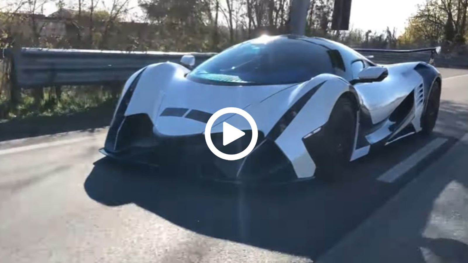 Δοκιμές σε δημόσιους δρόμους για το Devel Sixteen