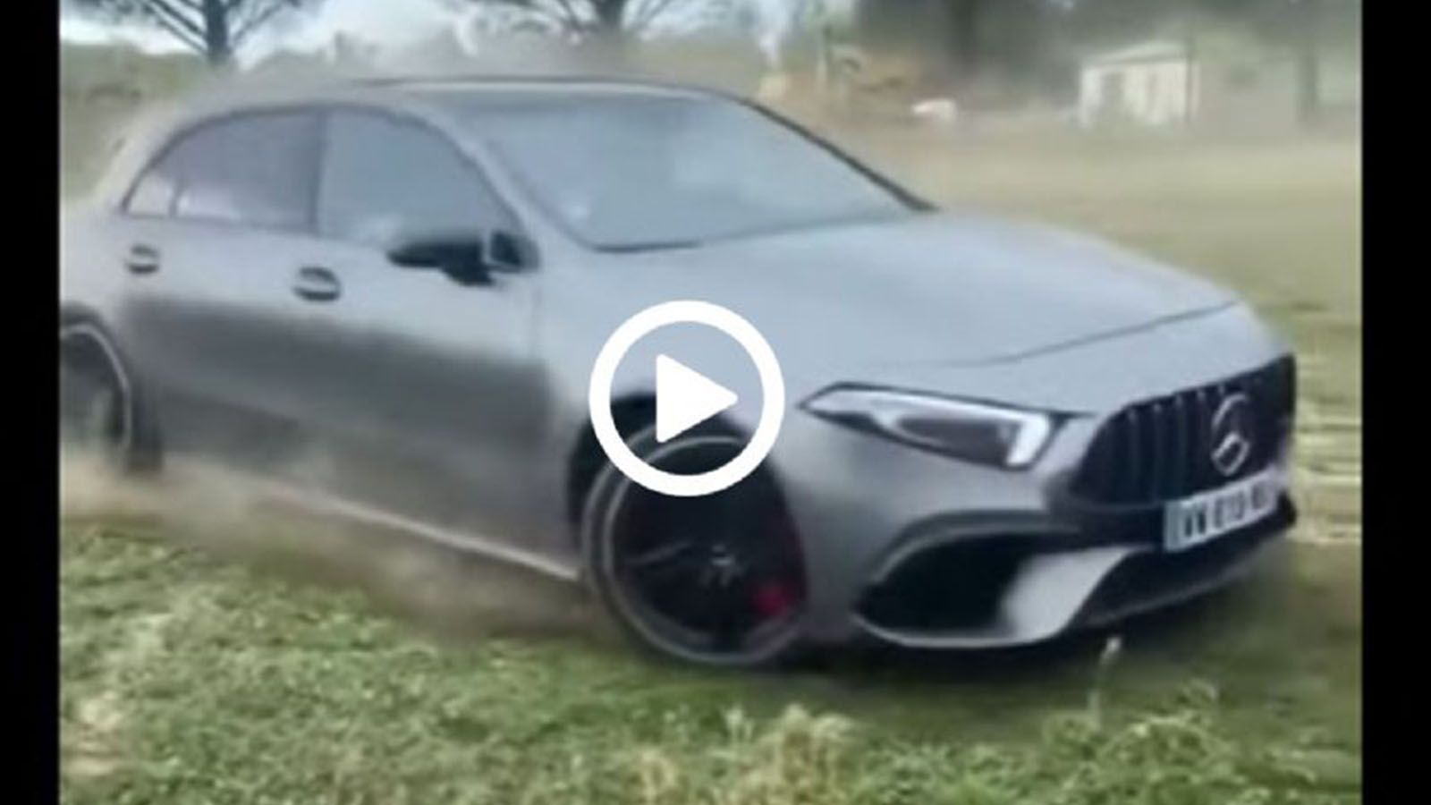 Mercedάκιας πήγε να το παίξει ντριφτάς αλλά κατέληξε «κηπουρός»