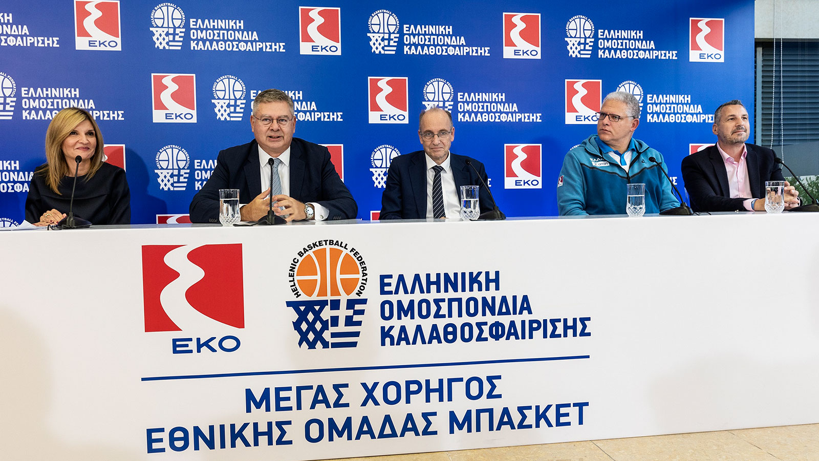 (από αριστερά) Οι ομιλητές της εκδήλωσης, κ. Χριστίνα Μηλιαράκη, Διευθύντρια Marketing Εγχώριας Εμπορίας (ΕΚΟ,BP), κ. Ανδρέας Σιάμισιης, Διευθύνων Σύμ