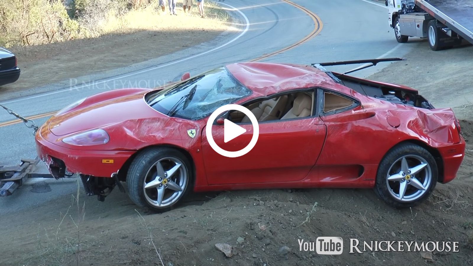 Ferrari φέρνει σβούρες πριν έρθει... τούμπες!