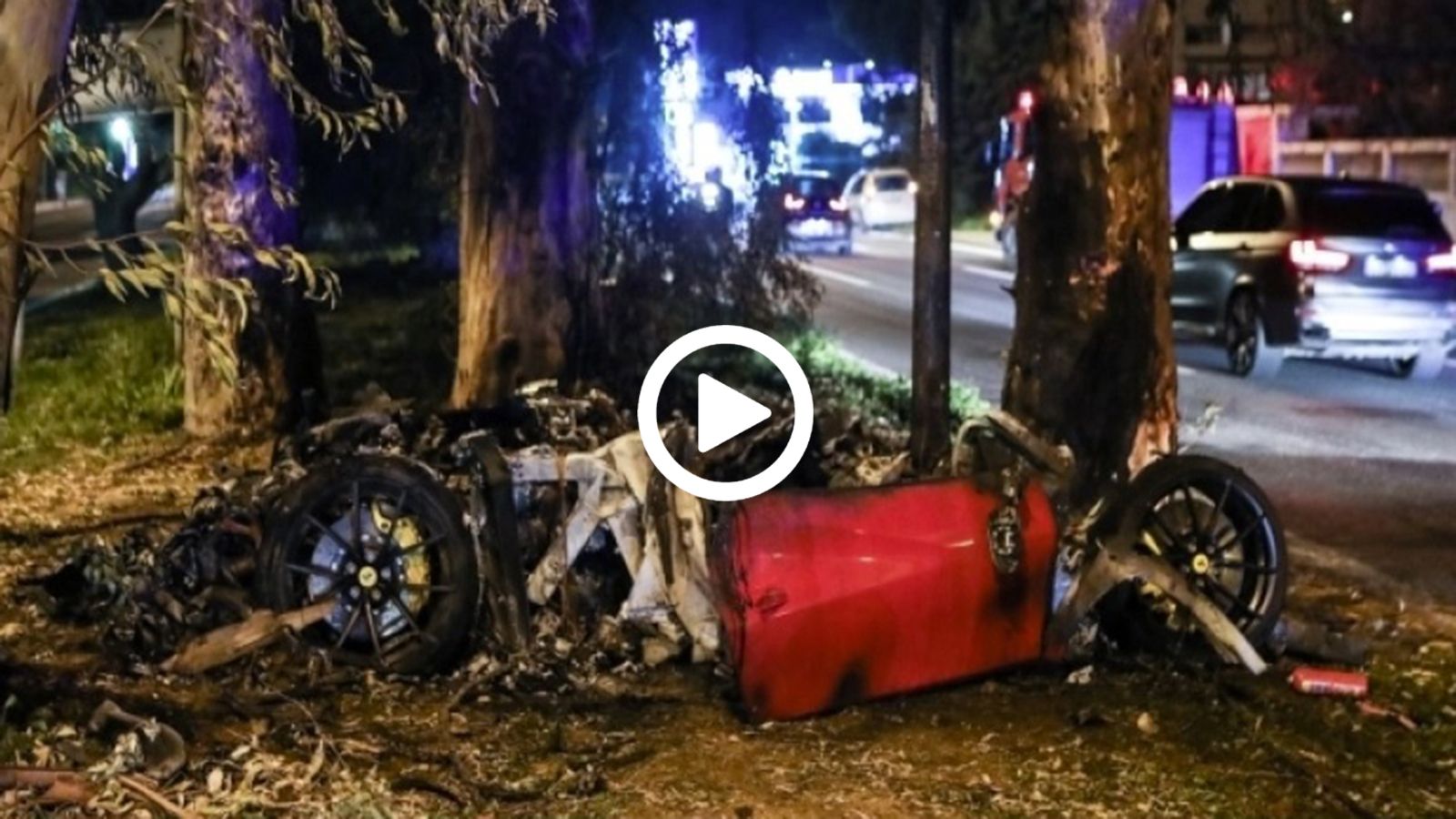 Δυστύχημα-Βούλα: Ferrari τυλίχθηκε στις φλόγες, νεκρός ο οδηγός