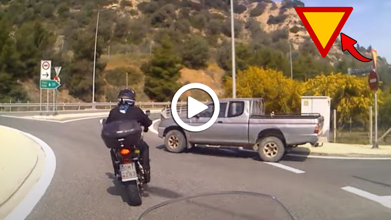 Video: Προτεραιότητα σε χωριό; Δε νομίζω Τάκη!