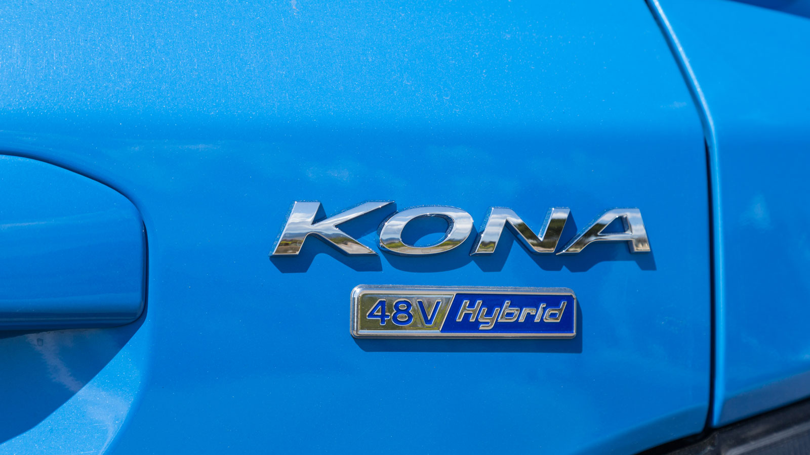 Το iMT κιβώτιο προσφέρεται αποκλειστικά στις ήπια υβριδικές εκδόσεις με το 48βολτο κύκλωμα και το έξτρα ηλεκτρικό μοτέρ των 16 ίππων και των 55 Nm ροπ