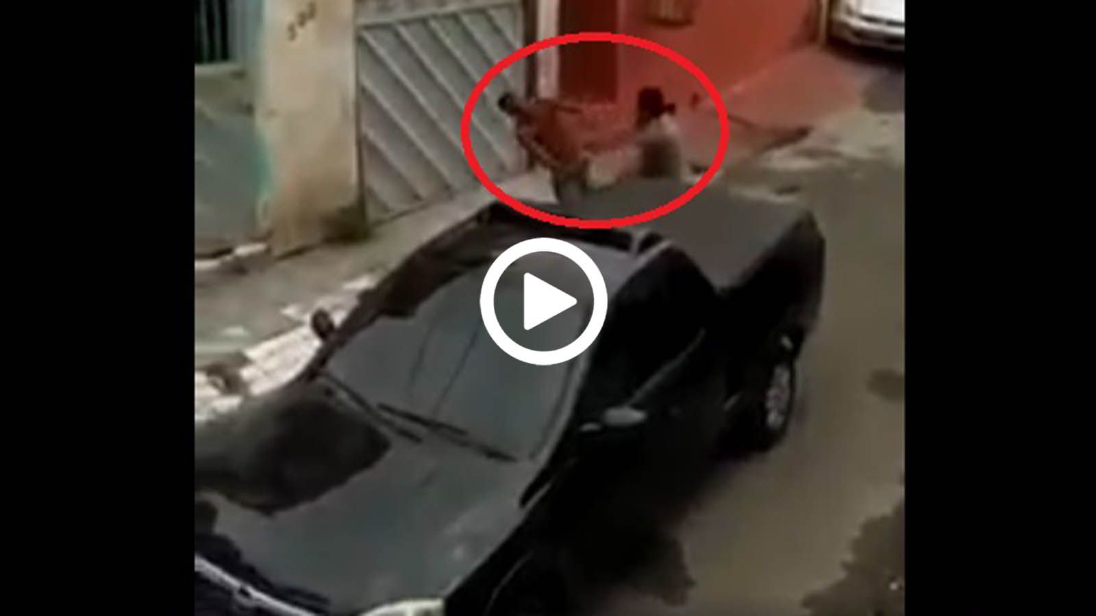 Τον «ξάπλωσε» γιατί του χτύπησε... το καπό!