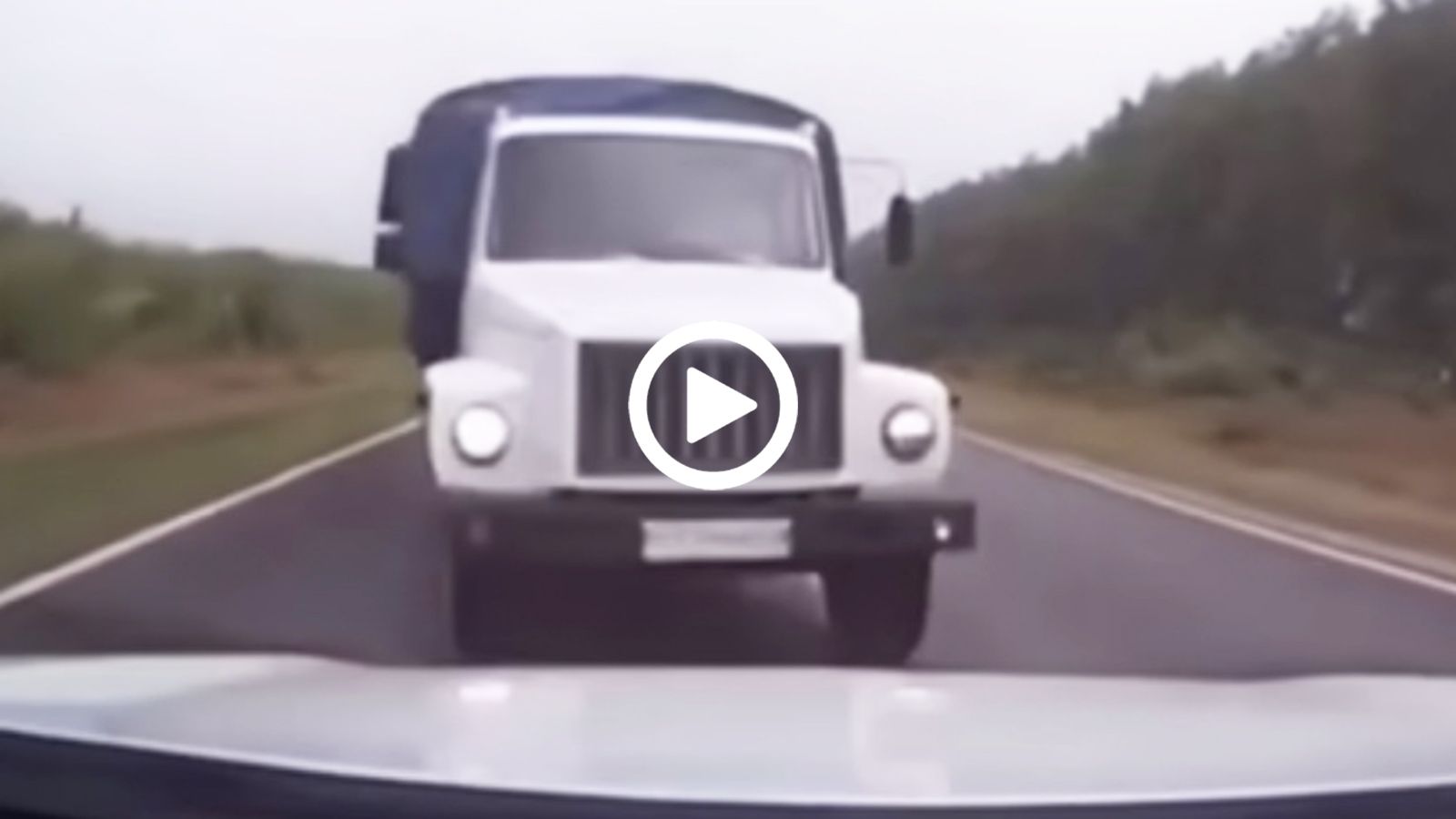 Νόμιζε πως γλύτωσε αλλά ήρθε το φορτηγό και τον σακάτεψε