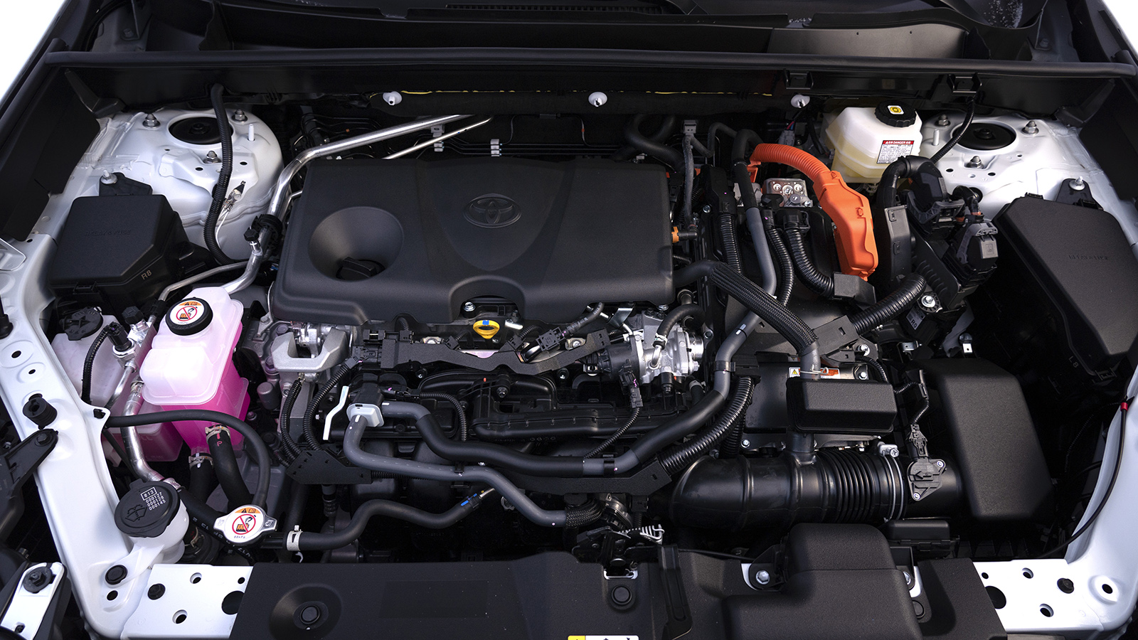 Toyota RAV4 GR Sport: Απαράμιλλο, υβριδικό & Plug-in από 52.650€