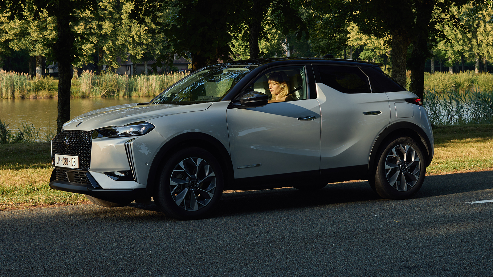 Νέο DS 3 Esprit de Voyage σε ηλεκτρικό, βενζίνη και diesel