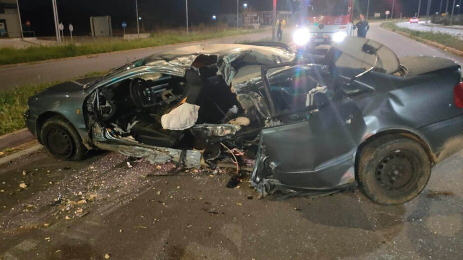 Τροχαίο με 7 μετανάστες τραυματίες - Κόπηκε στα δύο το Audi A4