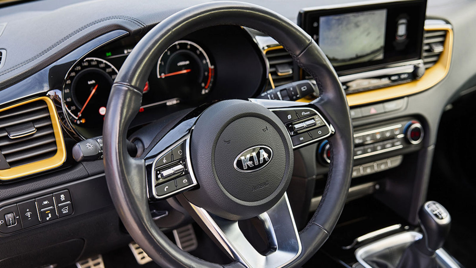 Συγκριτικό μεταχειρισμένων: Kia XCeed VS VW Golf
