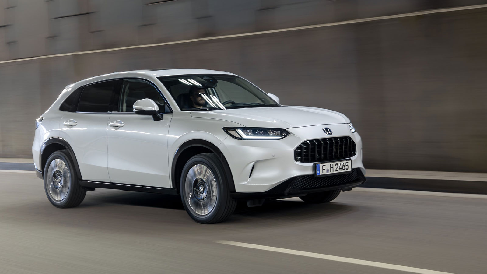 Νέο ZR-V: Υβριδικό SUV από τη Honda με 184 PS που στοχεύει τα premium