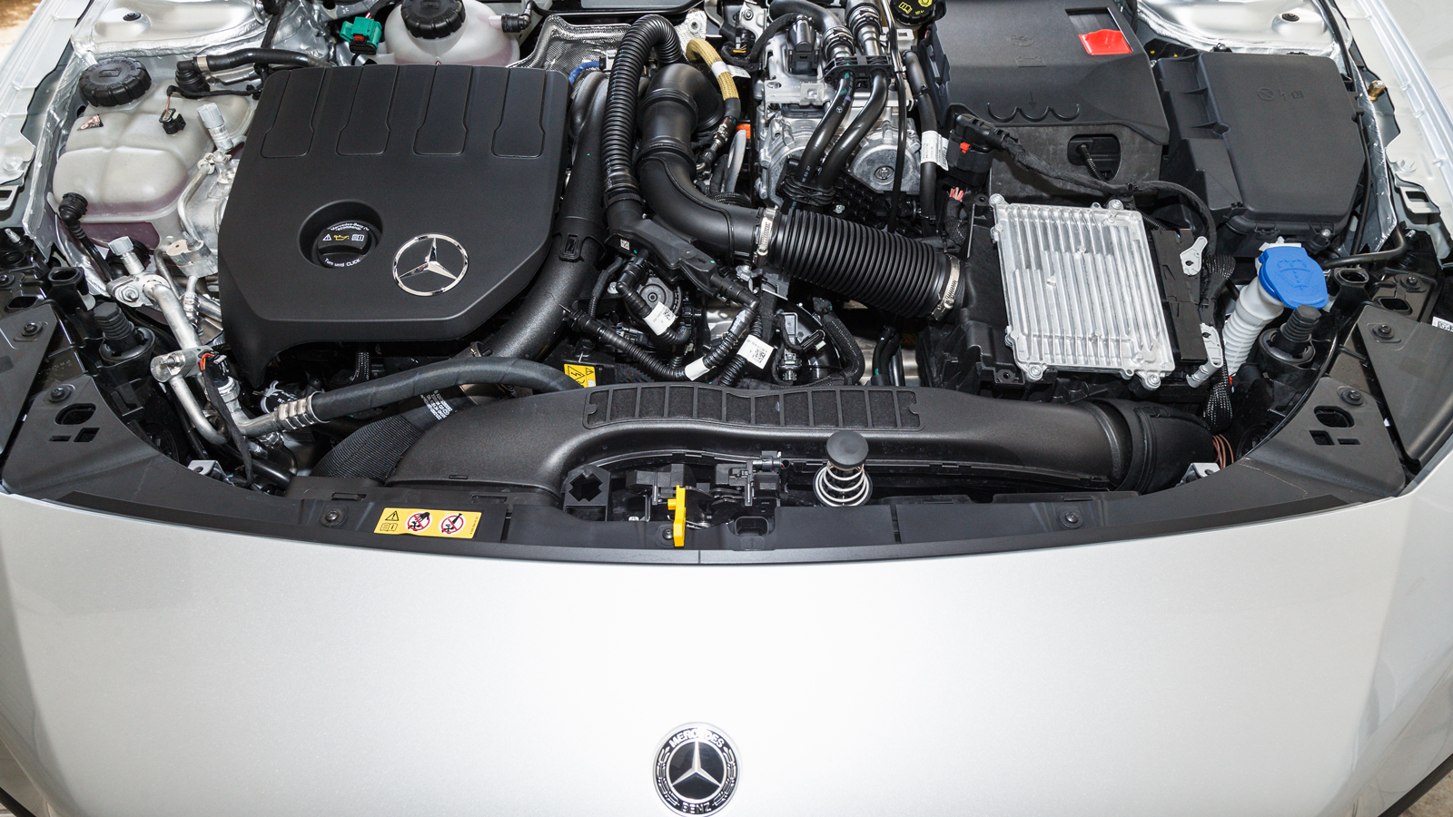 Δοκιμή: Mercedes CLA 250 e | Plug-in «κουρσάρα» με 218 άλογα