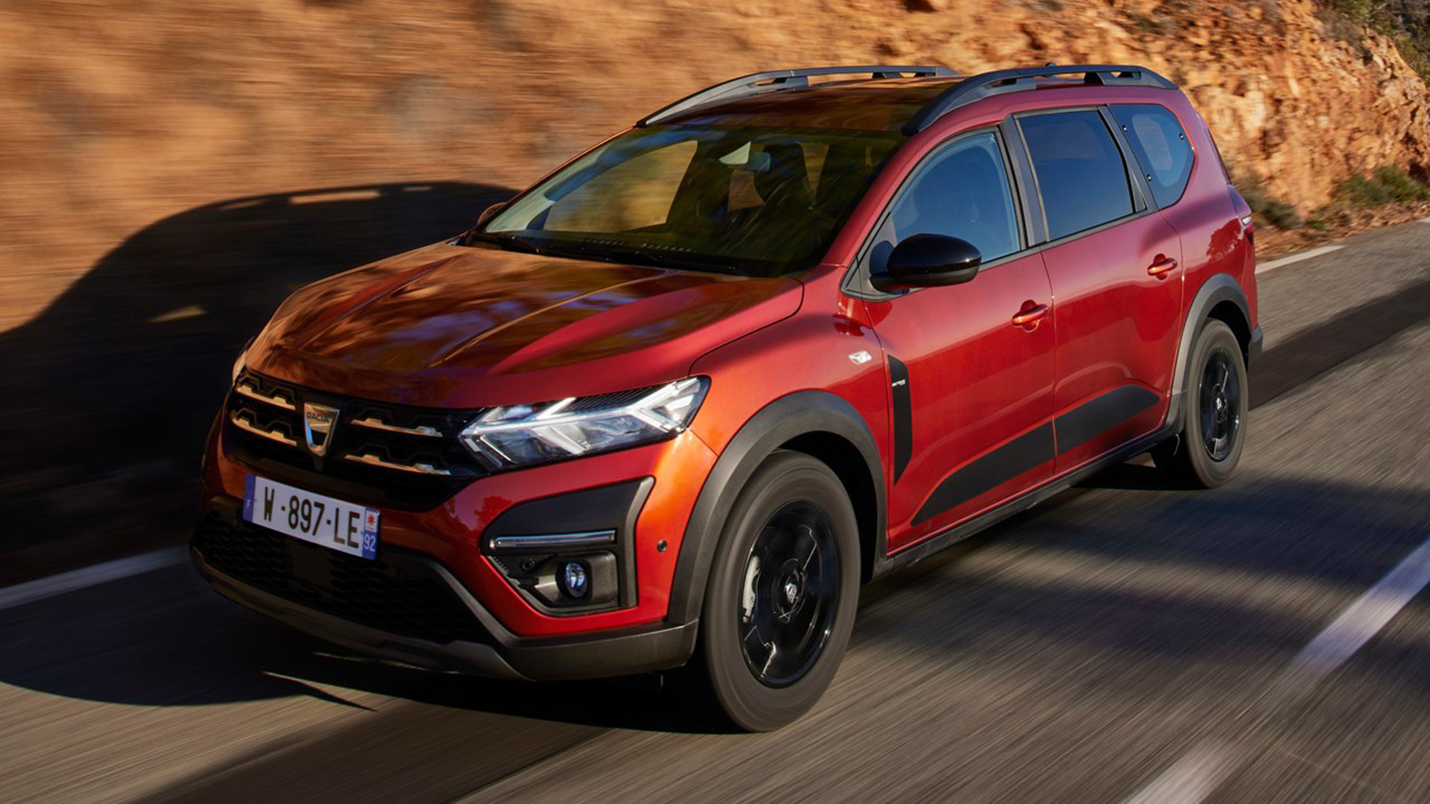 Νέο Dacia Jogger: Το πιο προσιτό υβριδικό 7θέσιο της αγοράς