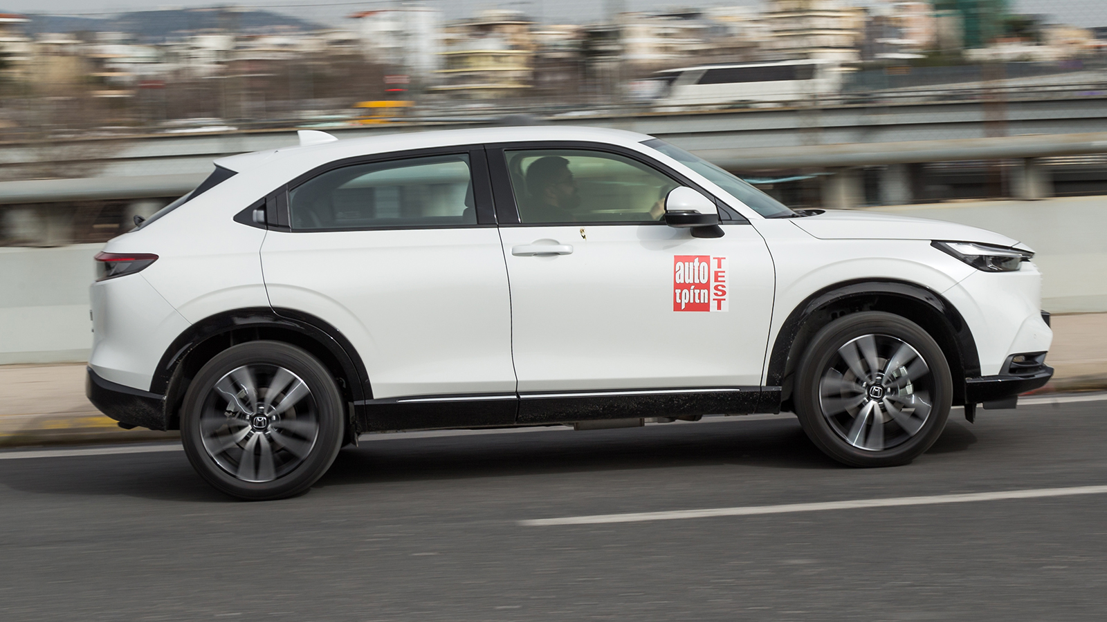 Είναι hybrid SUV και δεν «καίνε»: Honda Jazz Crosstar ή HR-V;