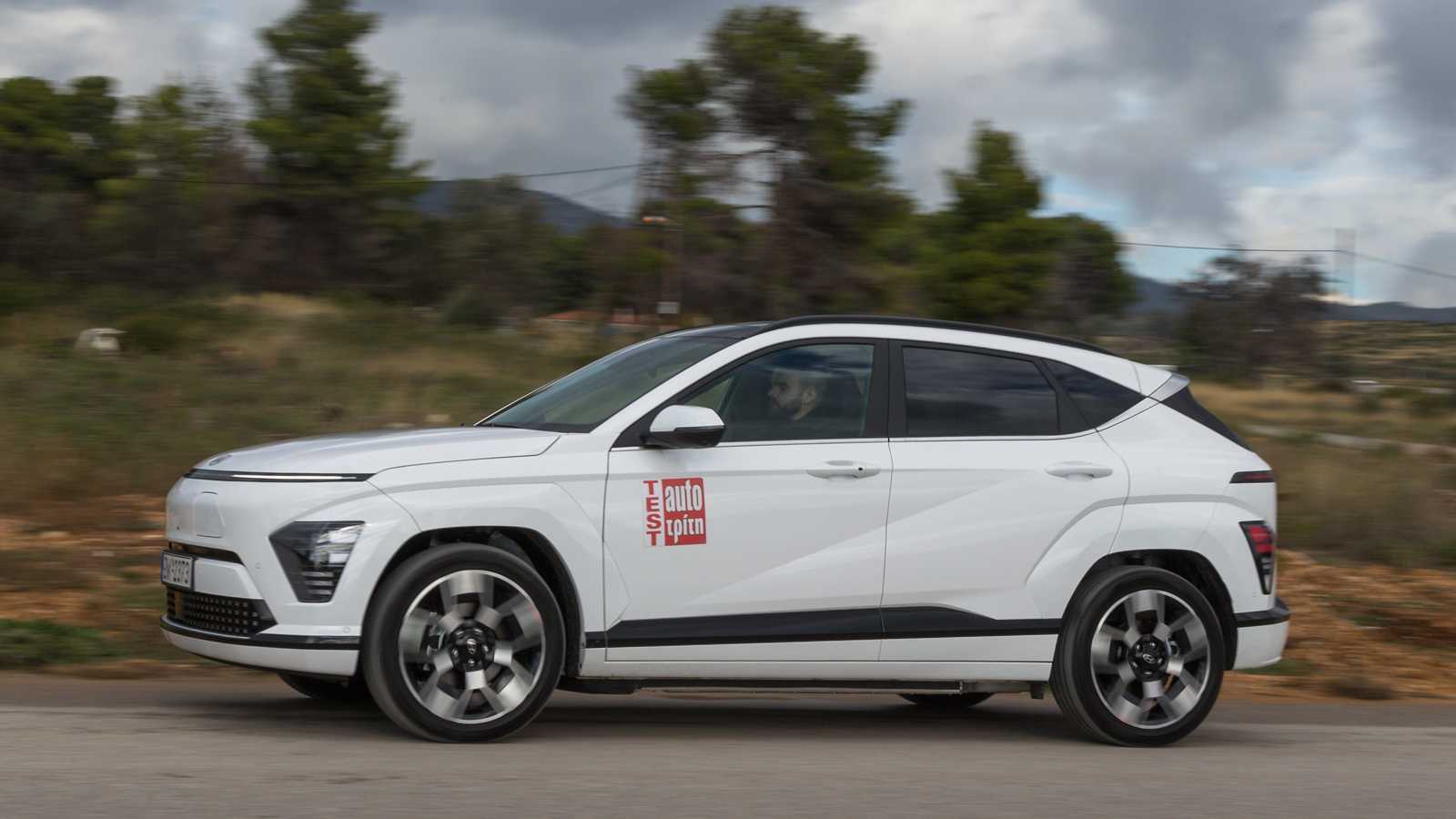 Ο ηλεκτροκινητήρας θα κινήσει σβέλτα το αμάξωμα και πλέον έχει πιο γραμμική λειτουργία σε σχέση με το προηγούμενο (λόγω και της μειωμένης ροπής από τα