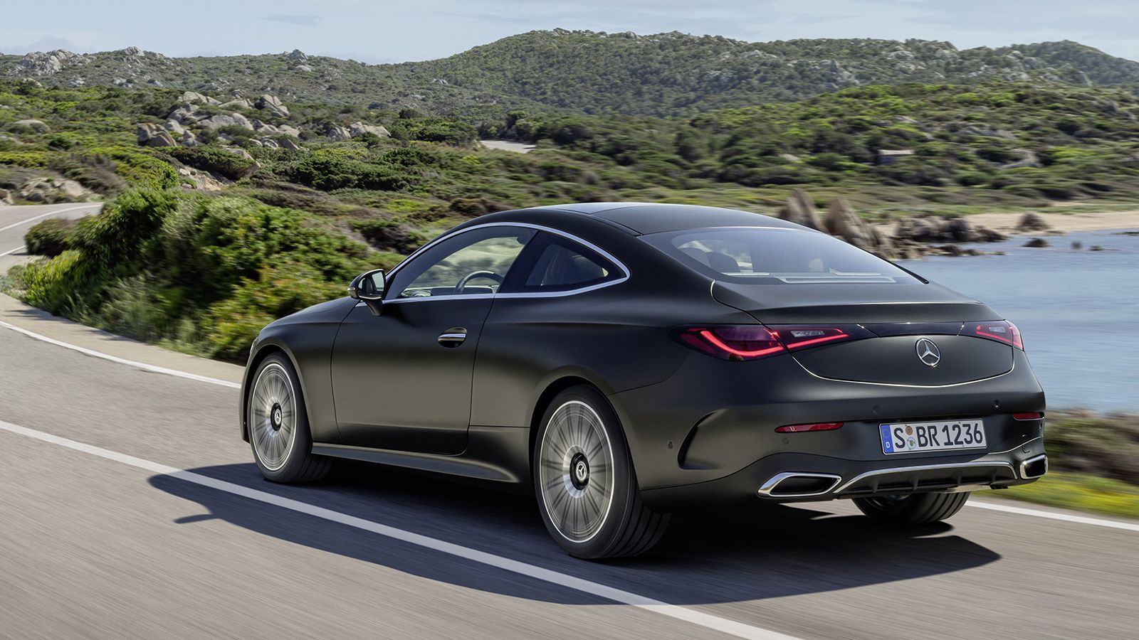 Το εμπορικό λανσάρισμα θα ξεκινήσει στην Ευρώπη τον Νοέμβριο και κάπου εκεί την περιμένουμε και για την Ελλάδα.