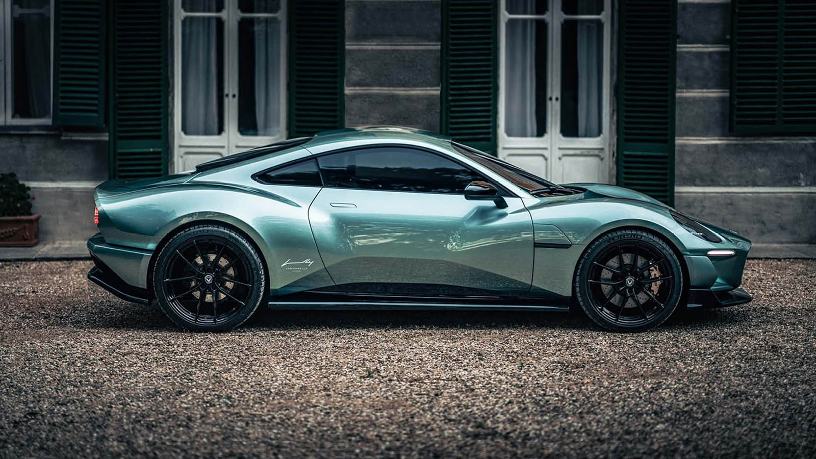 Νέο Caterham Project V: Ηλεκτρικό, πισωκίνητο & με 272 άλογα