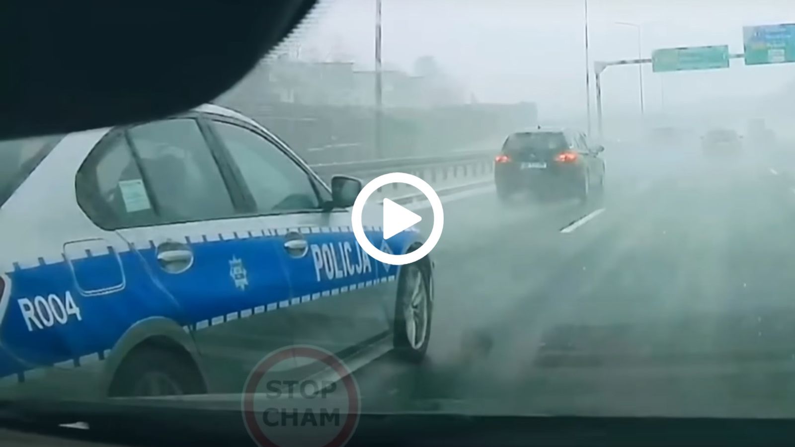 Τι κάνεις όταν ο ανεγκέφαλος που κάνει σφήνες είναι «όργανο»; 