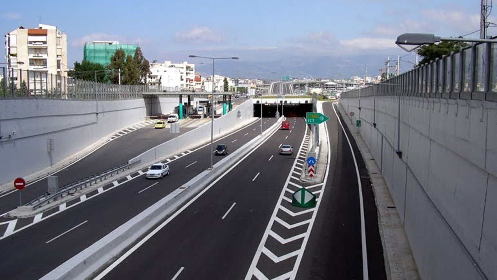 Ξεκινούν έργα αναβάθμισης στους παράδρομους της Αττικής