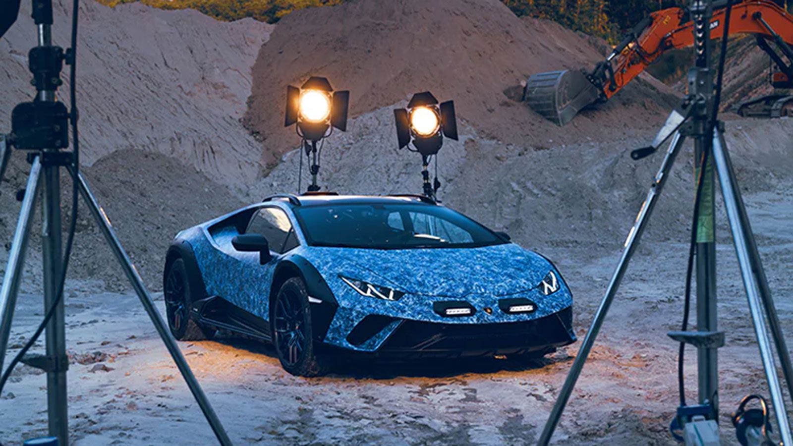 To μπροστά μέρος της Opera Unica.