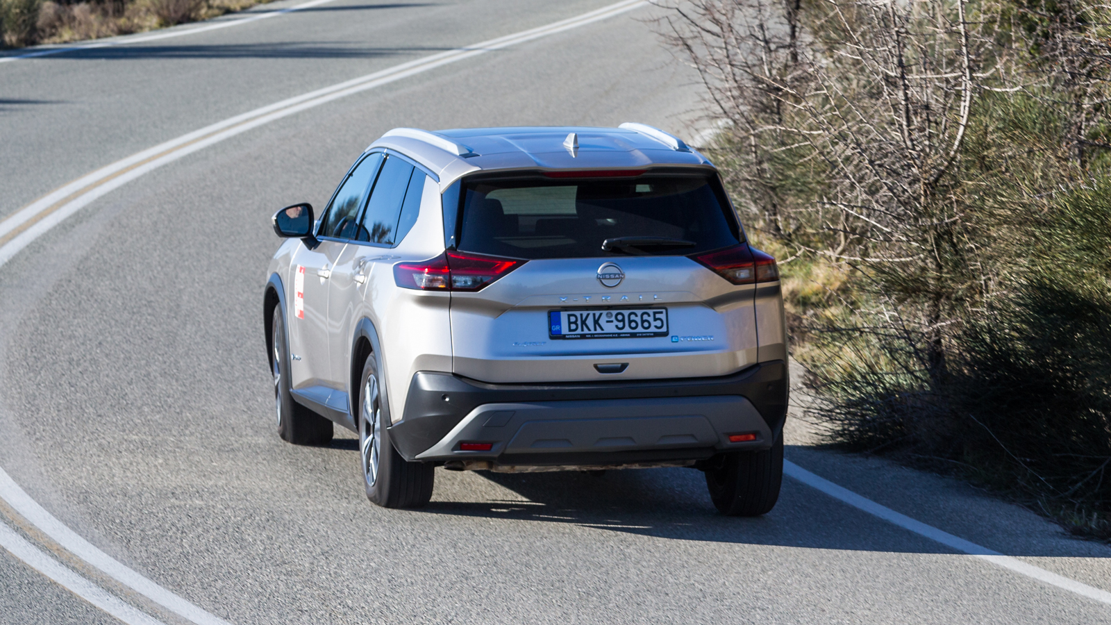 4κίνητες & Hybrid SUVάρες: Honda CR-V ή Nissan X-Trail;