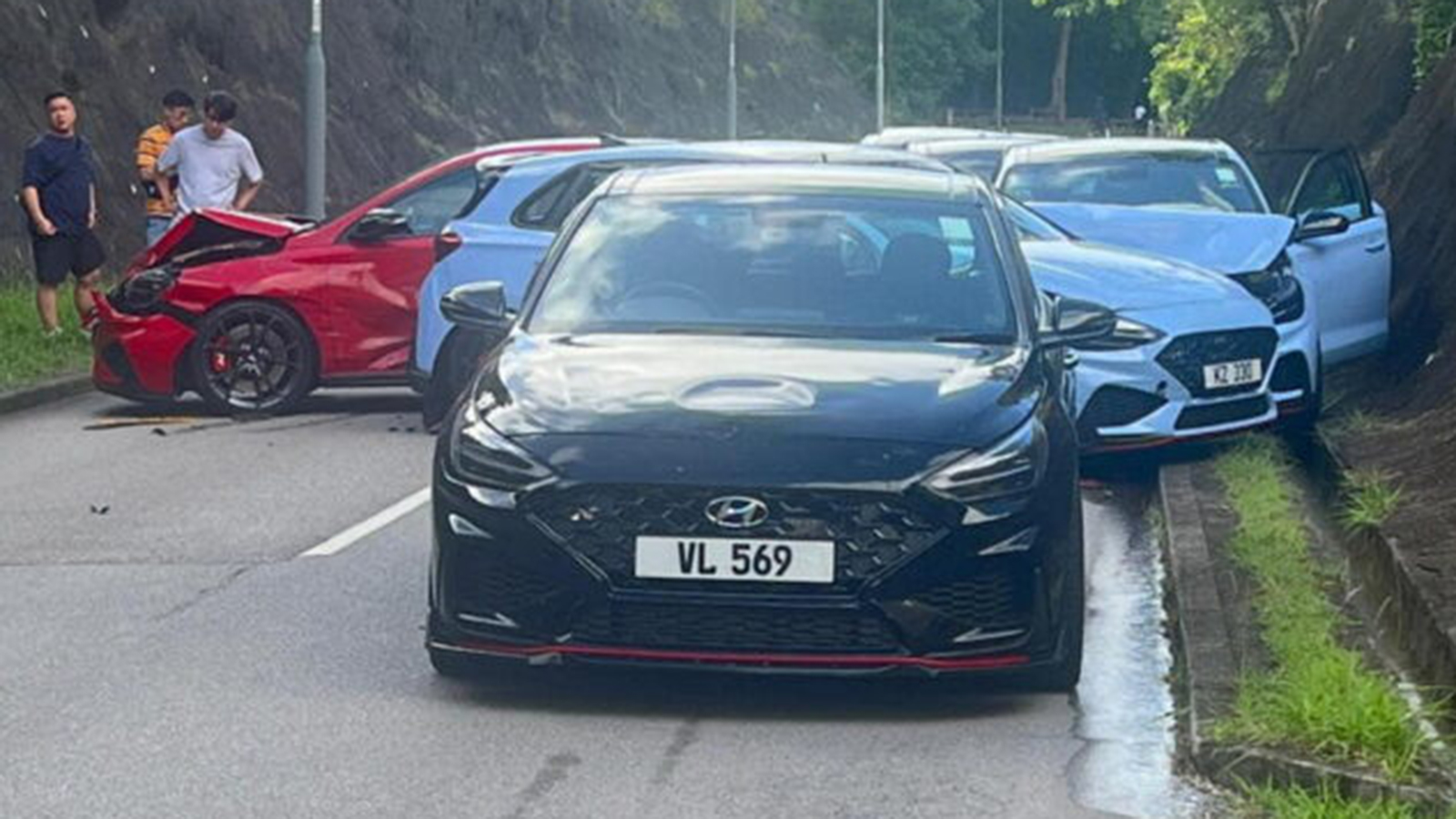 Βόλτα του Hyundai i30 N Club κατέληξε σε καραμπόλα