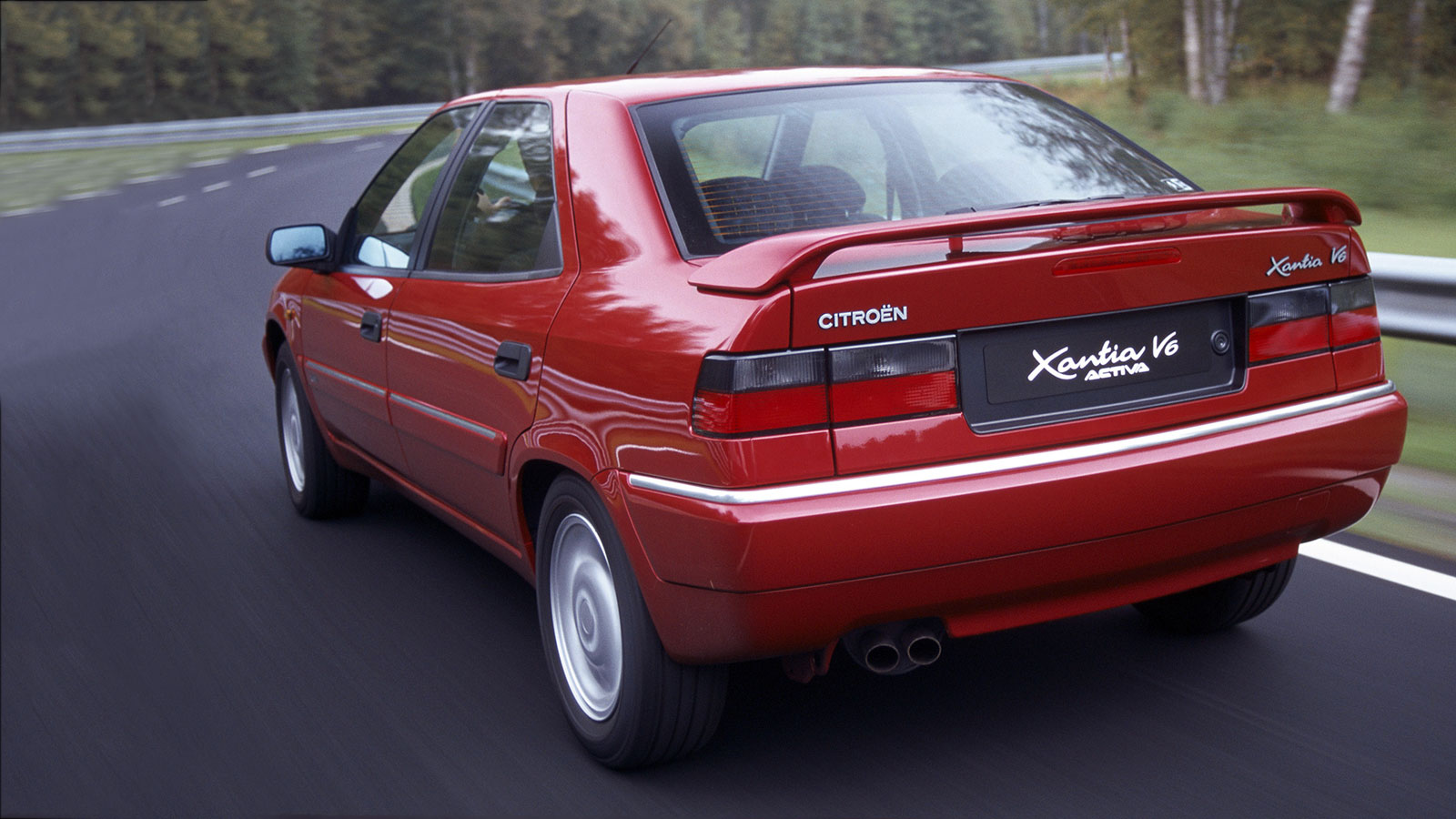 Citroen Xantia: Η «θαυματουργά στριφτερή» Γαλλίδα