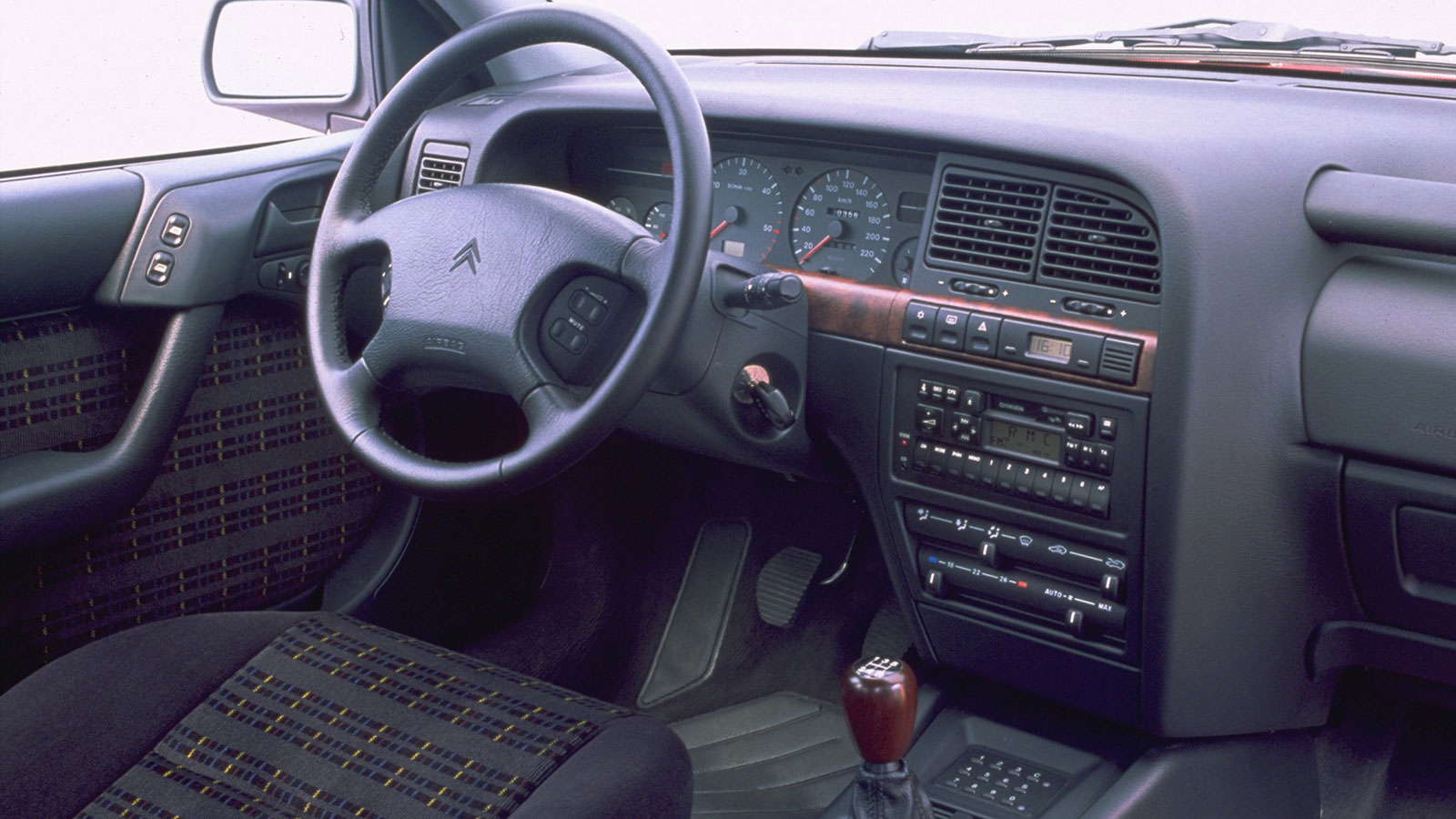Citroen Xantia: Η «θαυματουργά στριφτερή» Γαλλίδα