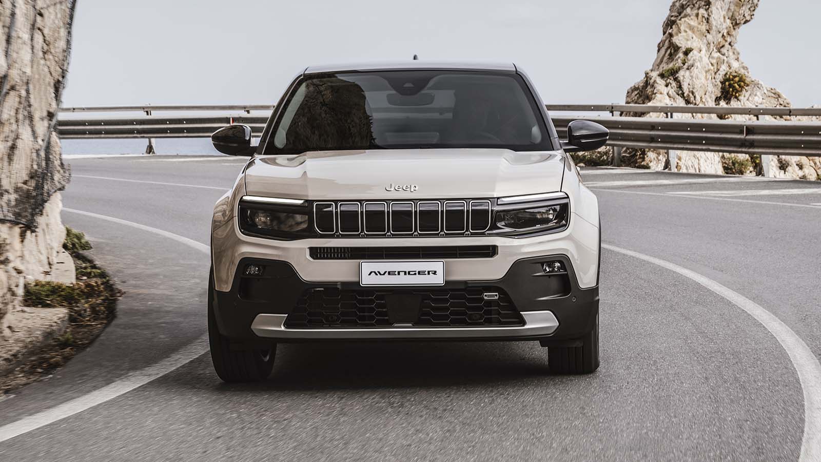 Jeep Avenger: Διαθέσιμο και σε ήπια υβριδική έκδοση e-Hybrid