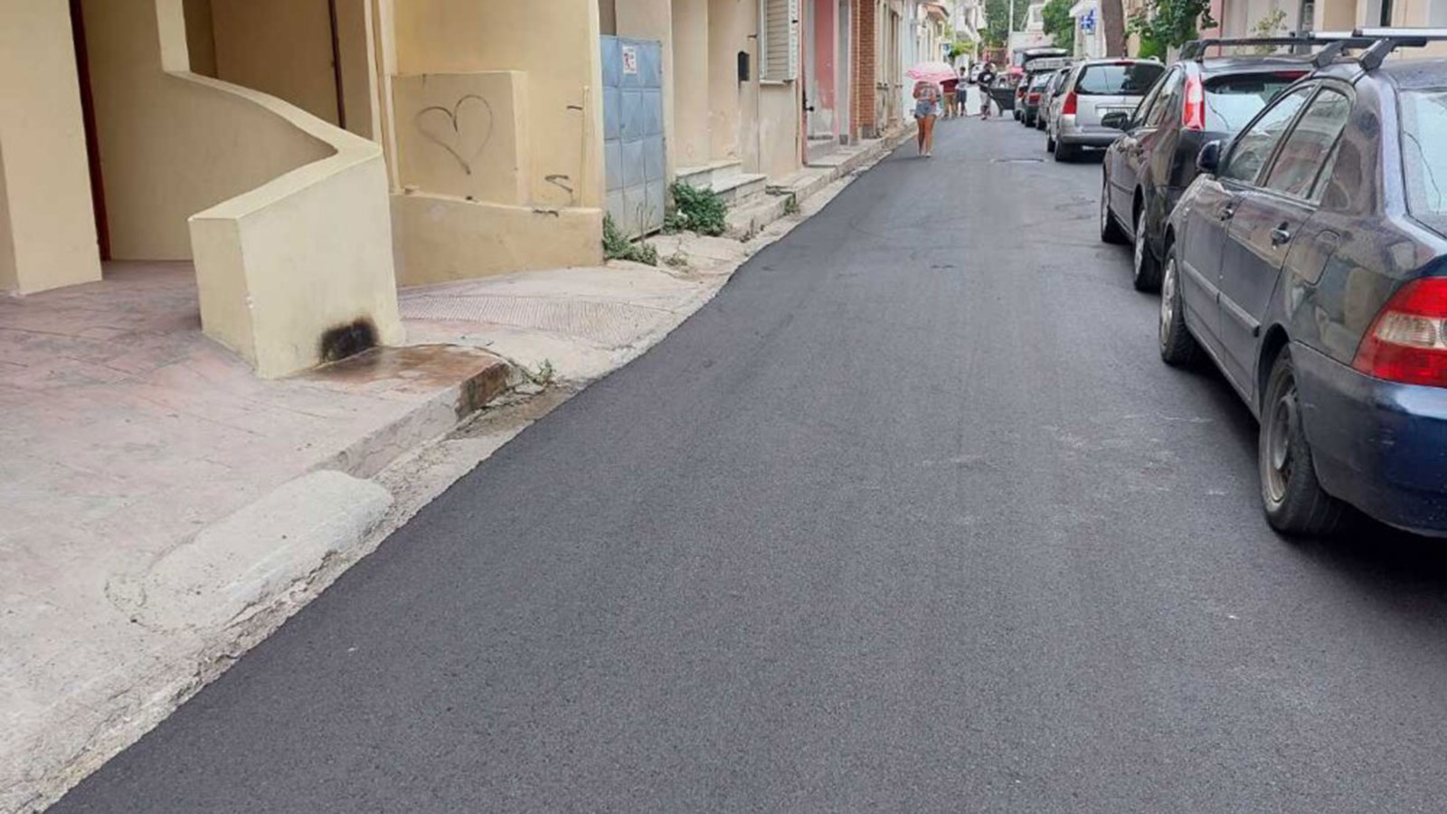 Συνεχίζονται οι ασφαλτοστρώσεις στον Πειραιά 