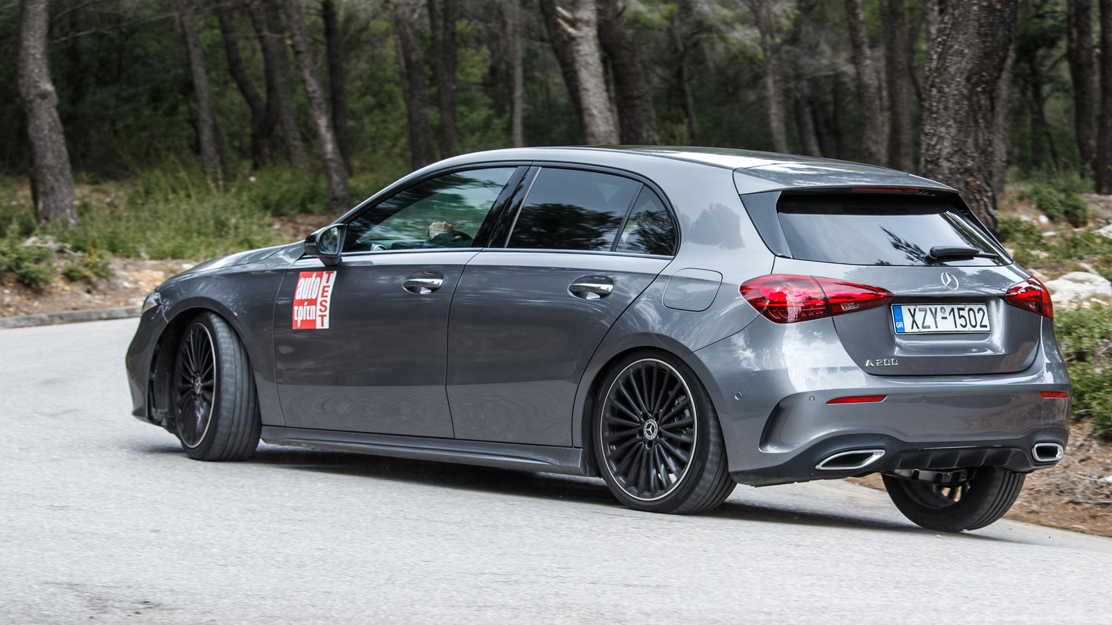 Με 4 διαθέσιμα προγράμματα οδήγησης από το Drive Select (ECO, Comfort, Sport και Individual) διαμορφώνεται με συγκεκριμένο τρόπο η απόκριση του κινητή