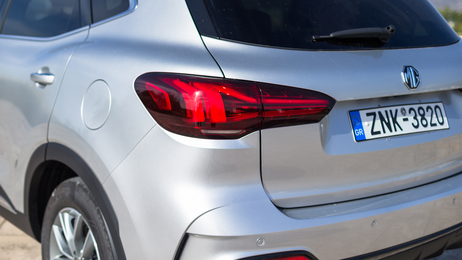 Η γενική εικόνα στο μάτι είναι ευχάριστη και απόλυτα αποδεκτή για τα ευρωπαϊκά γούστα. Όπως και η κατασκευή συνολικά με προσεγμένους αρμούς, που δε θυ