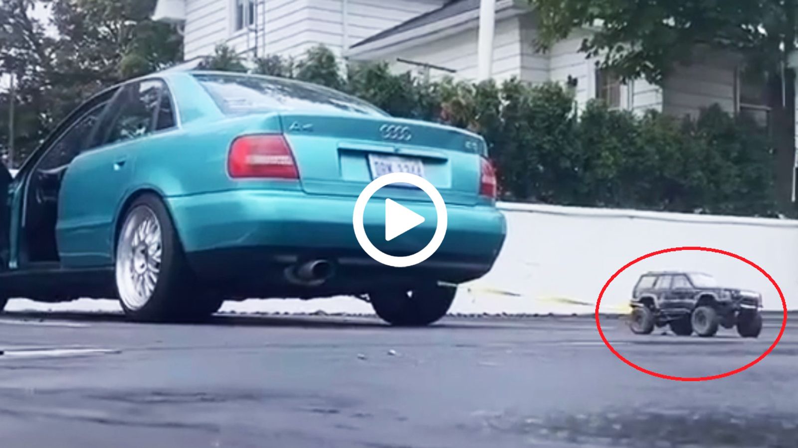 Μπορεί ένα τηλεκατεθυνόμενο να σύρει ένα Audi A4;