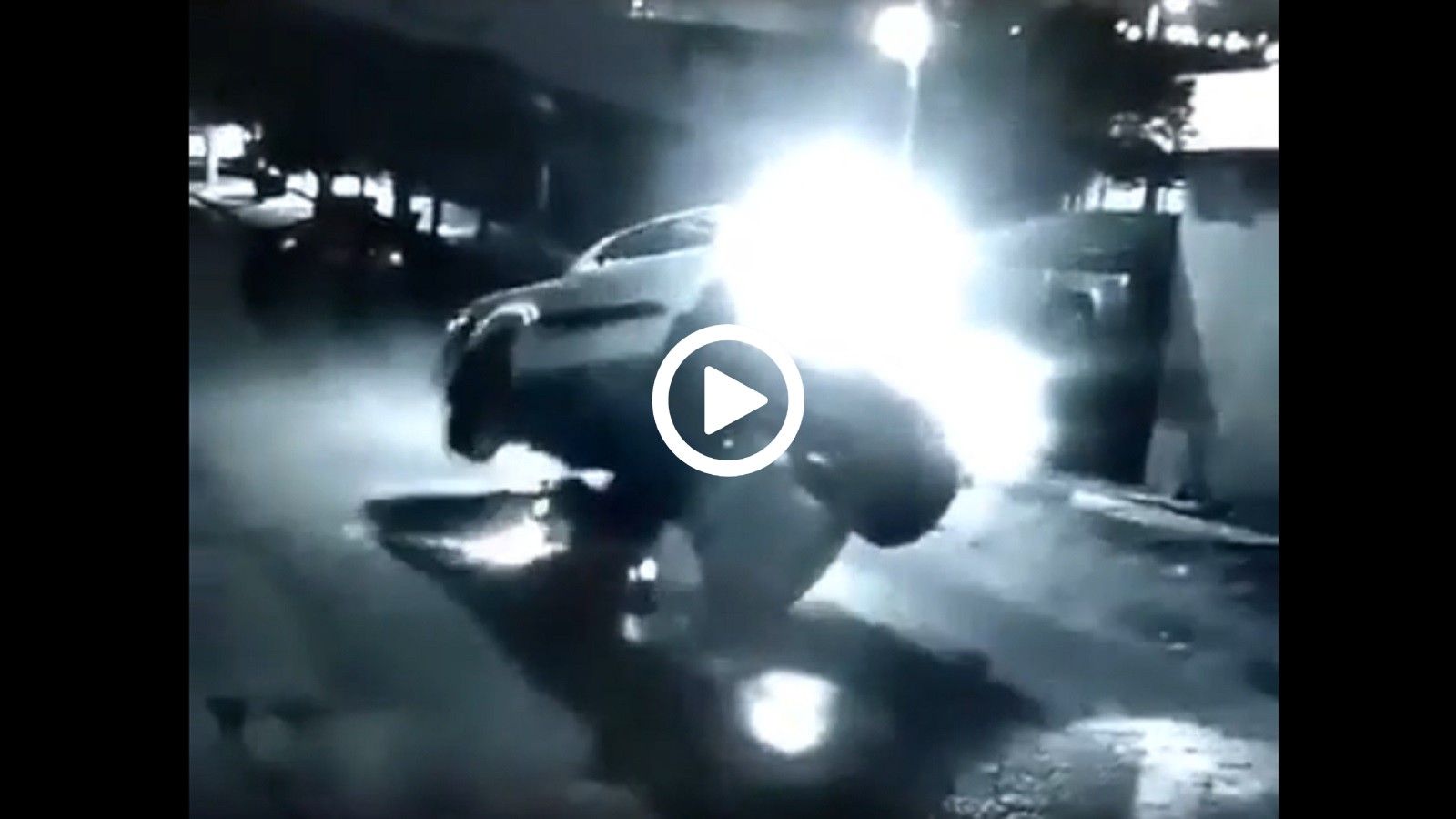 VIDEO: Τον καβάλησε κυριολεκτικά