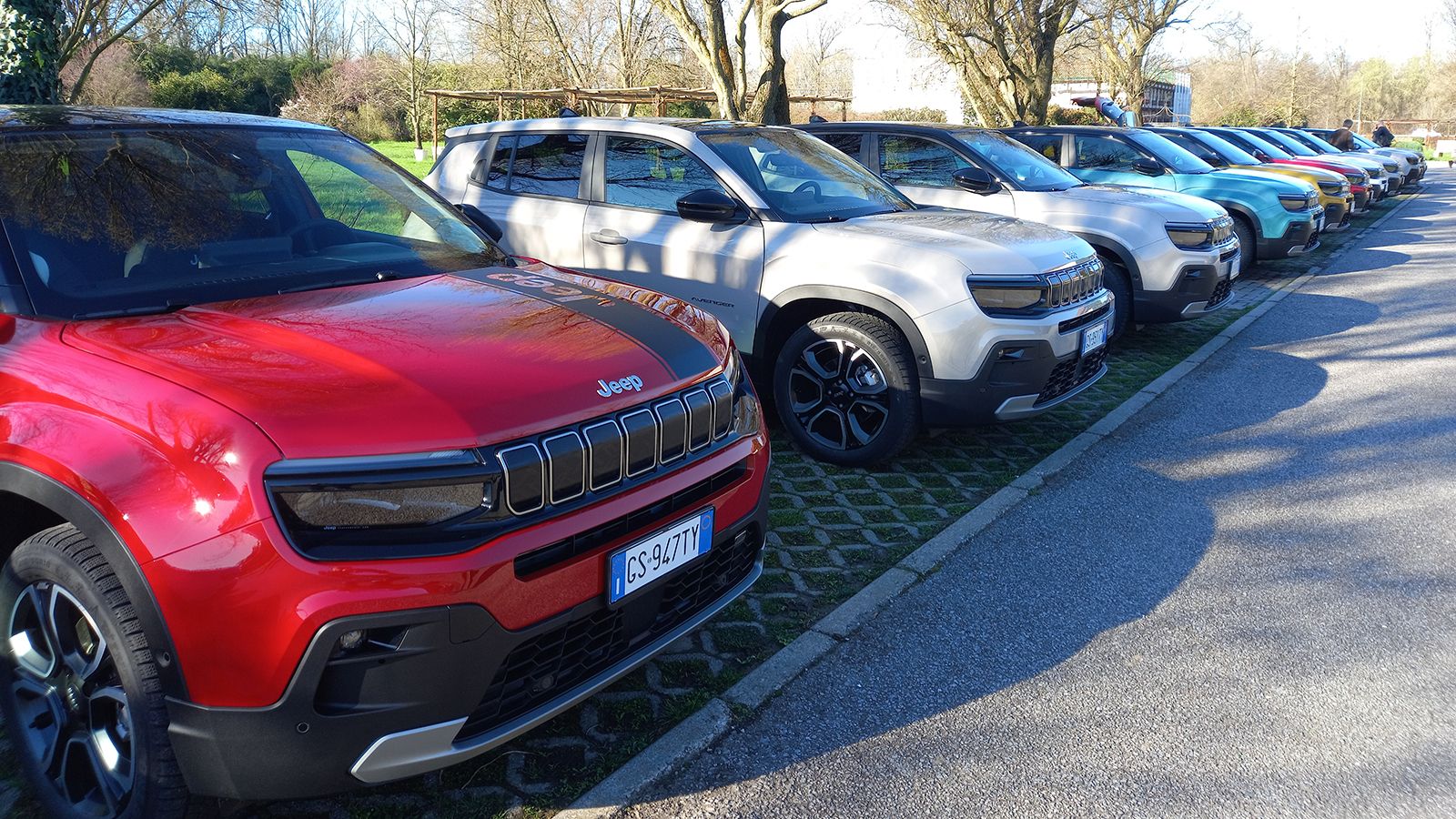 Οδηγούμε: Νέο Jeep Avenger e-Hybrid
