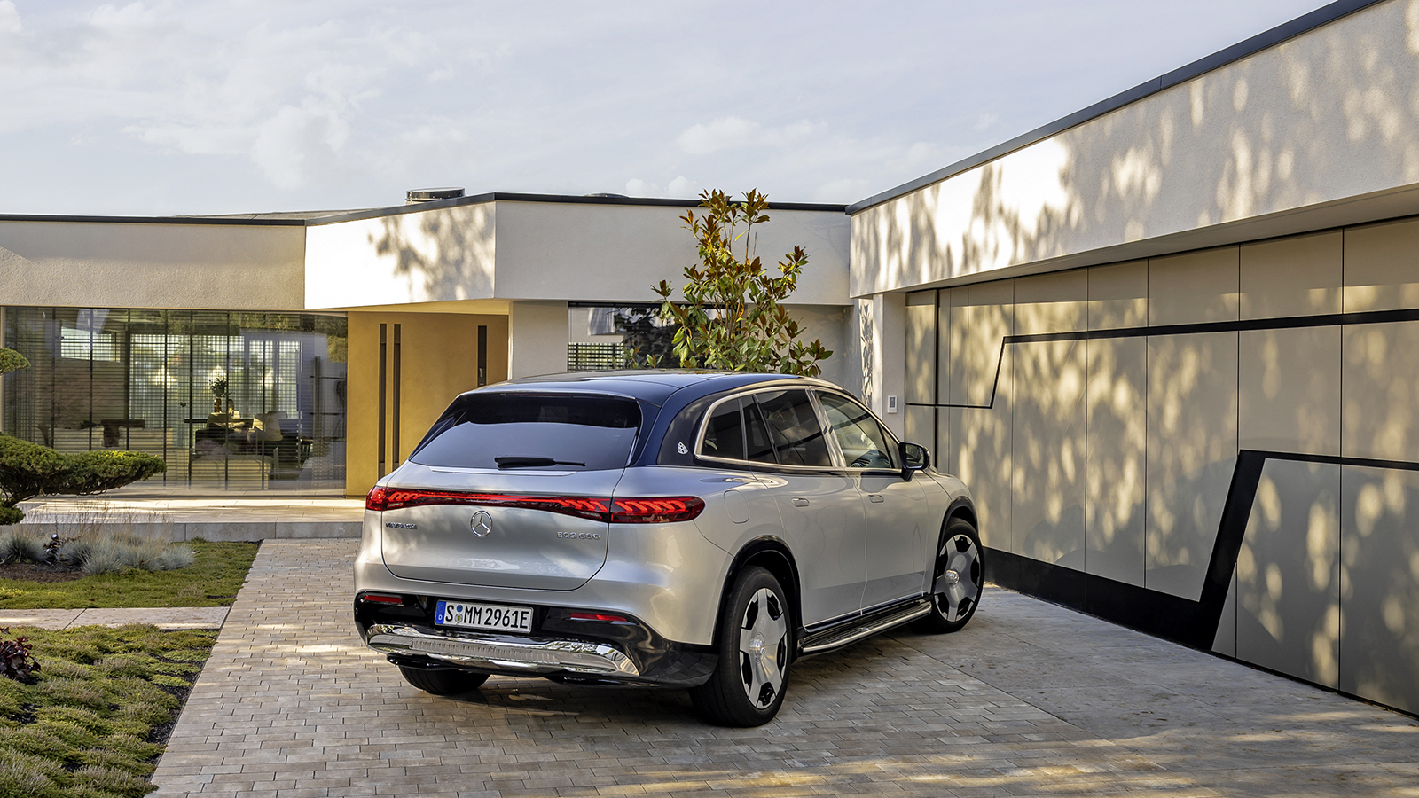 Η Mercedes-Maybach EQS 680 είναι πλέον διαθέσιμη και στην Ευρώπη