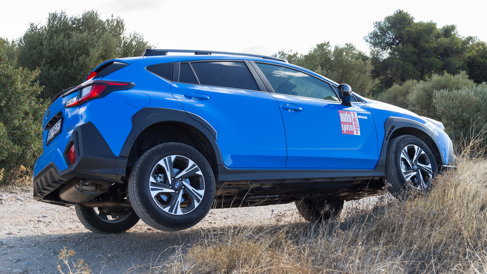 Η θρυλική τετρακίνηση Symmetrical AWD της Subaru σε συνδυασμό με τη μεγάλη απόσταση από το έδαφος και τις καλές γωνίες αναρρίχησης συντελούν ώστε το C