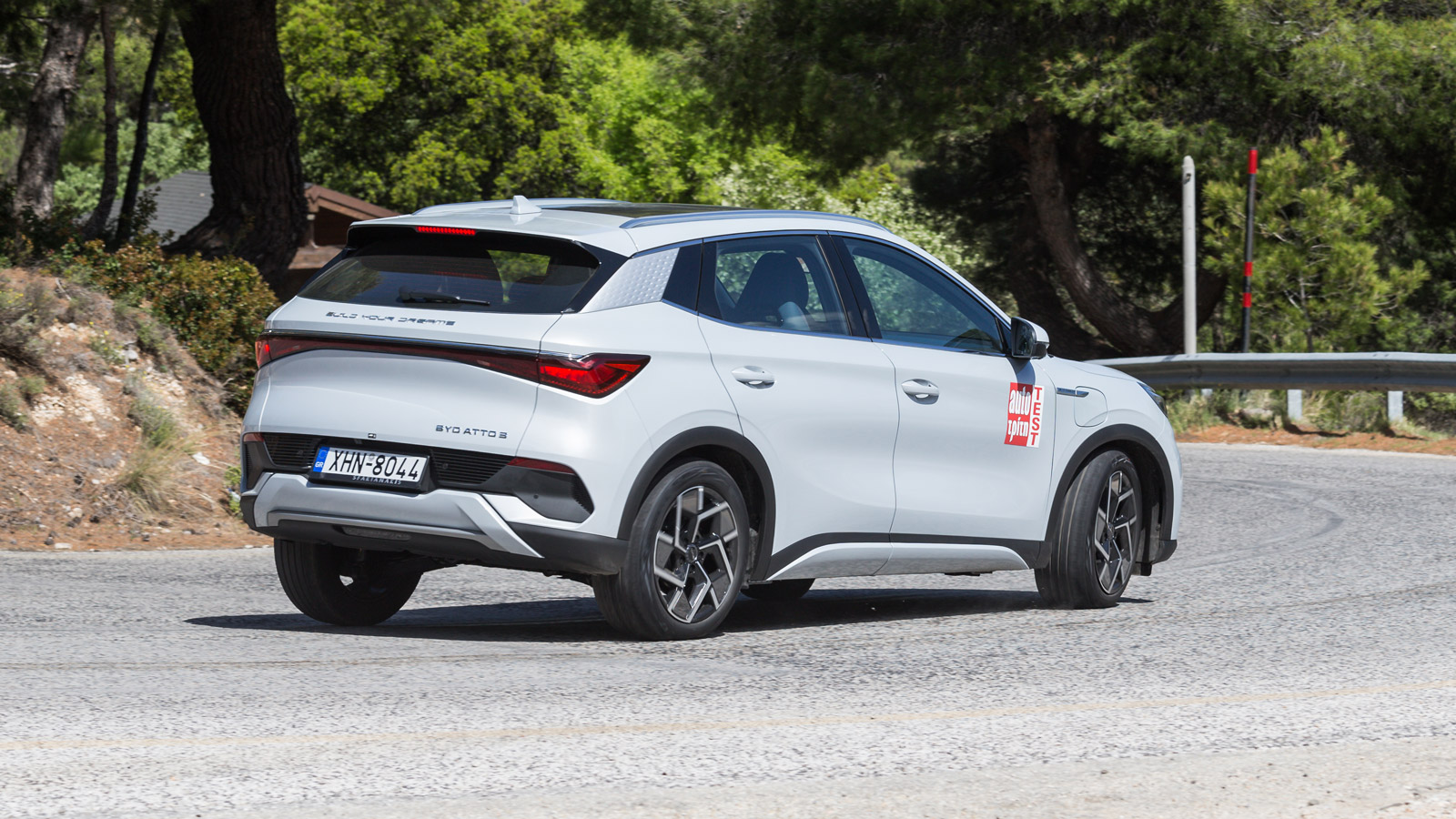 Το BYD Atto 3, που δοκιμάζουμε είναι ηλεκτρικό οικογενειακό SUV και το best seller της BYD στις αγορές της Δύσης. 