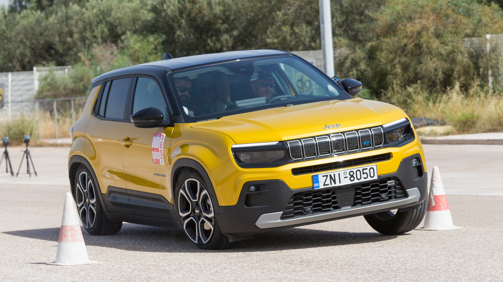 Elk test στο ηλεκτρικό Jeep Avenger: Tα πήγε καλύτερα και από συμβατικό