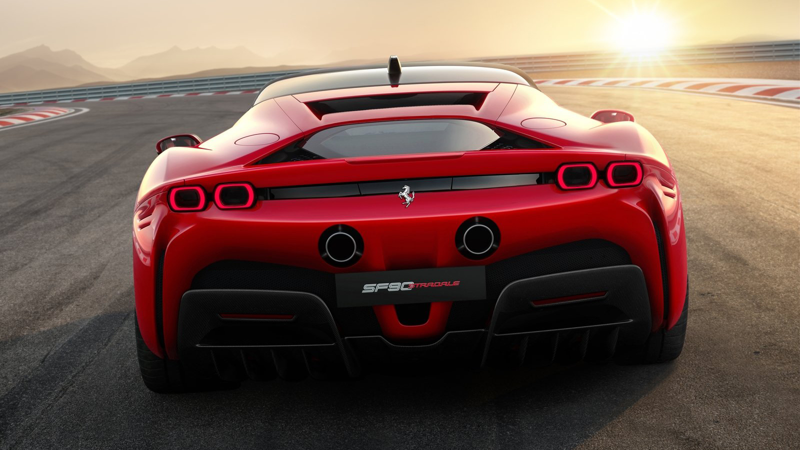 Εγγύηση στις Plug-in Ferrari καλύπτει 2 αλλαγές μπαταρίας