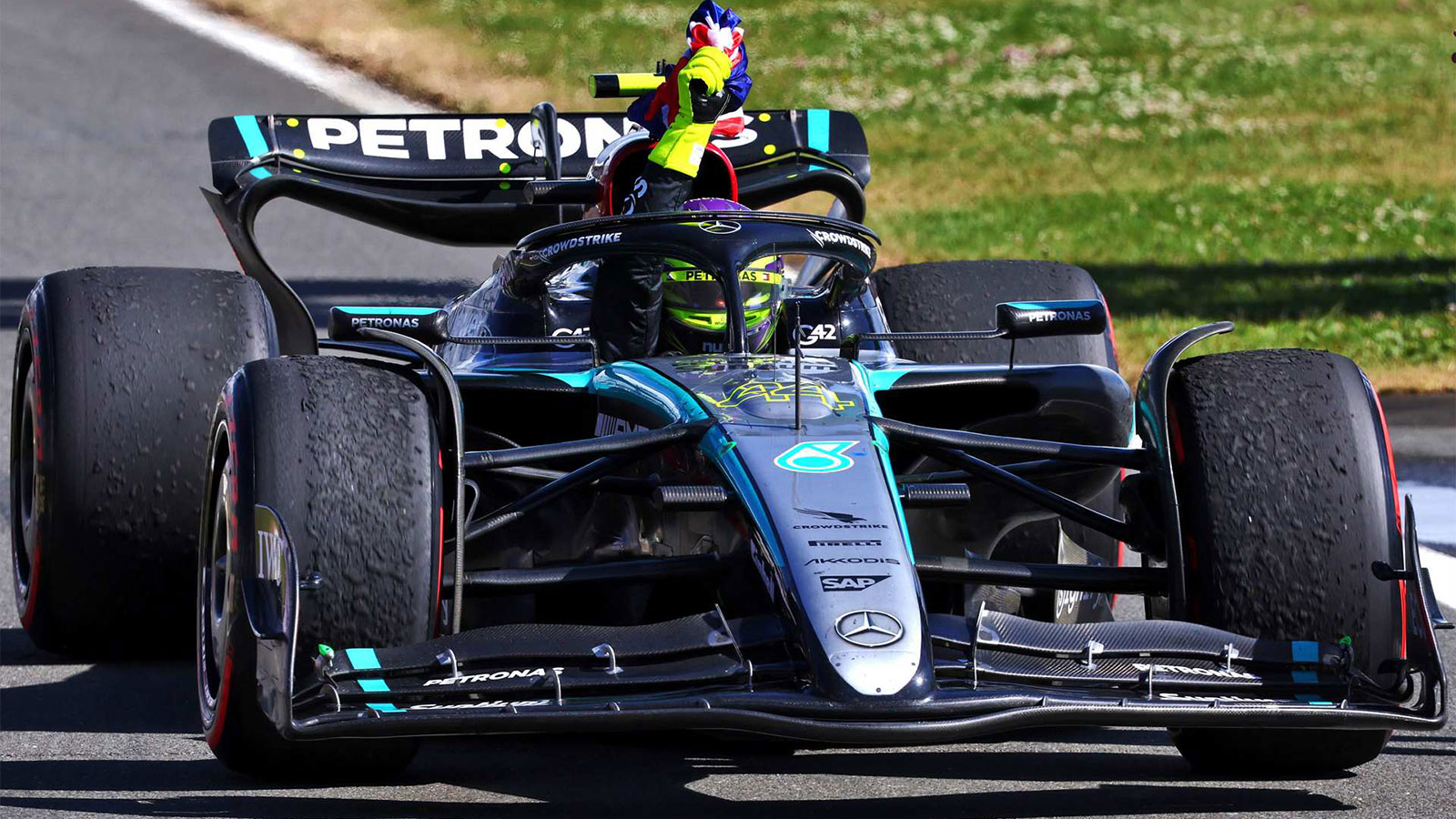 GP Μεγάλης Βρετανίας: Αφεντικό στο σπίτι του ο Hamilton