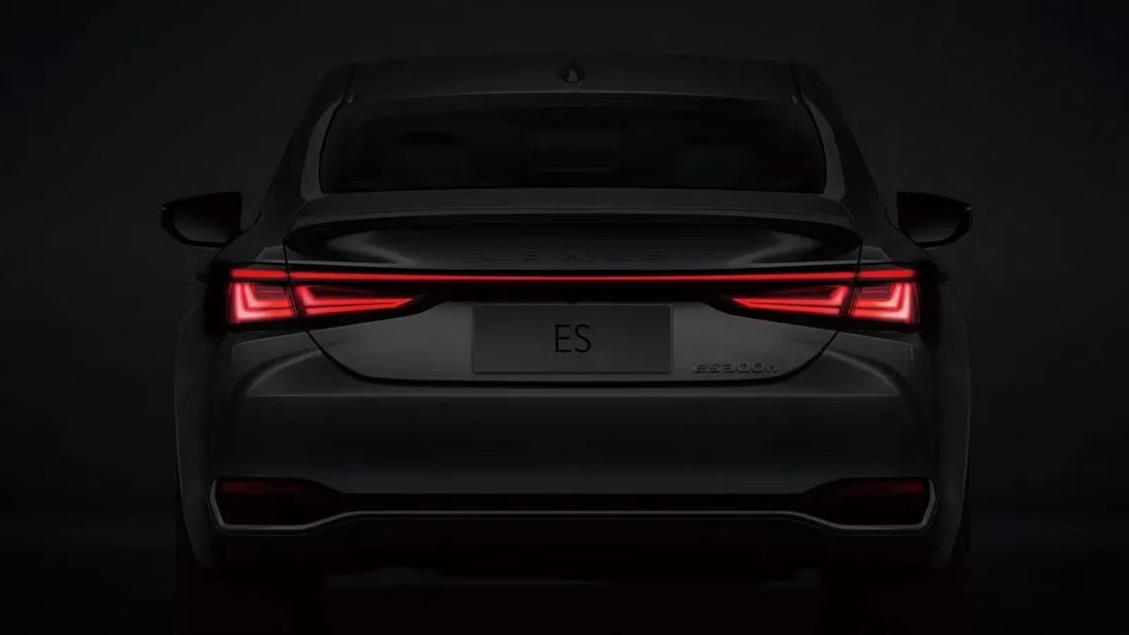 Επίσημο: Αυτό είναι το ανανεωμένο Lexus ES