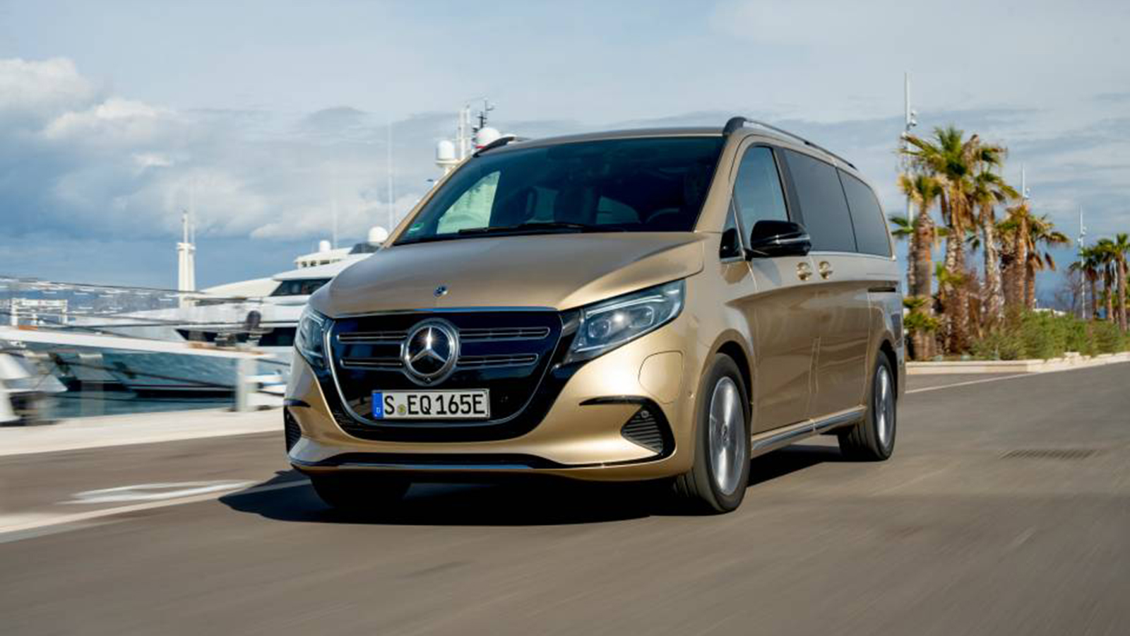 Αυτά είναι τα νέα πολυτελή van EQV και V-Class της Mercedes-Benz
